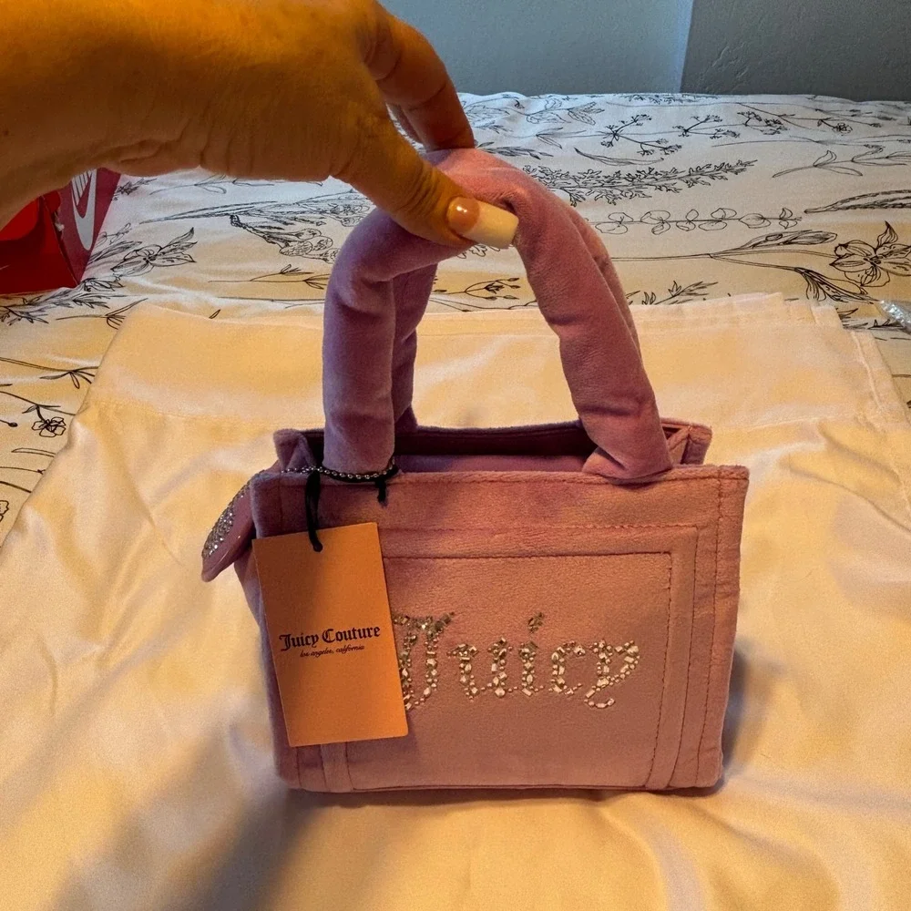 NWT Juicy Couture Lavender Velour Mini Bag Rhinestone Logo‎ Purple & Coin Bag